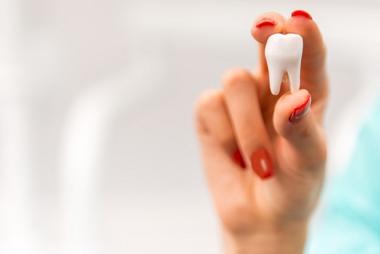 Does Everyone Have Their Wisdom Teeth Removed? image